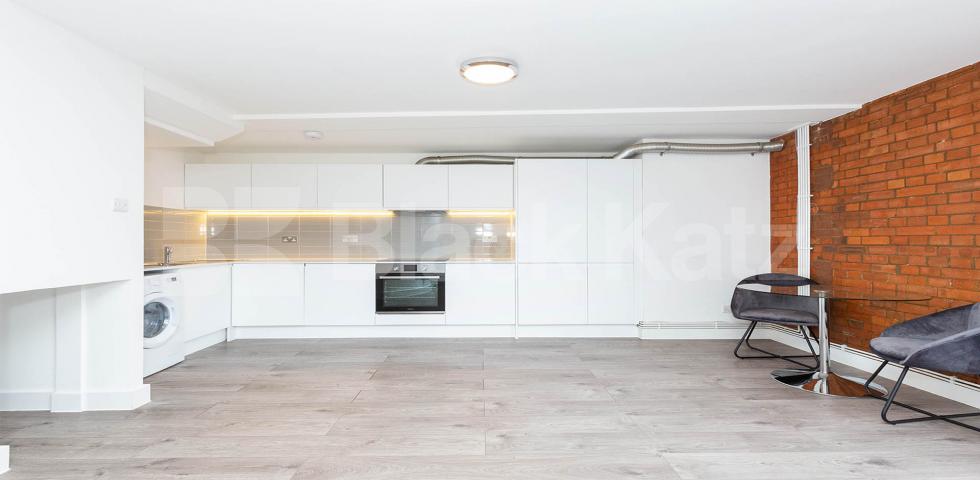 			VIRTUAL TOUR AVAILABLE!, 1 Bedroom, 1 bath, 1 reception Apartment			 Dove Road, CANONBURY-ISLINGTON